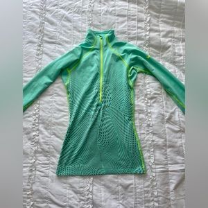 Like-New NIKE Sweatshirt